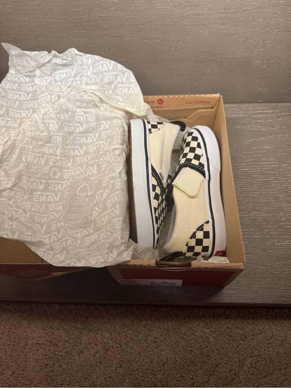 NEW In Box Vans Toddler Classic Slip-On V Checkerboard Shoe - Picture 11 of 12